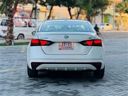 نيسان ألتيما